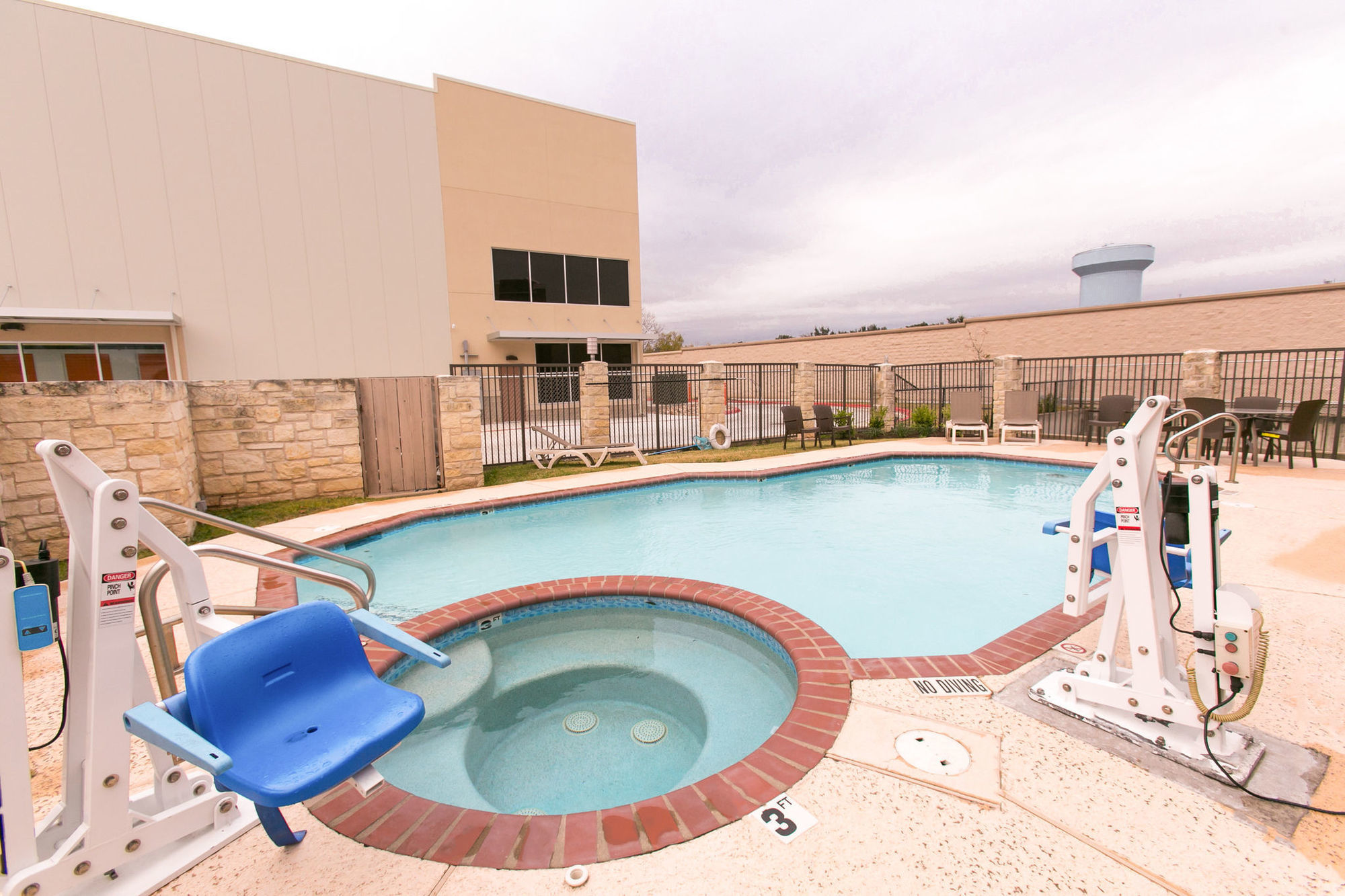Comfort Suites Austin Nw Lakeline Facilidades foto
